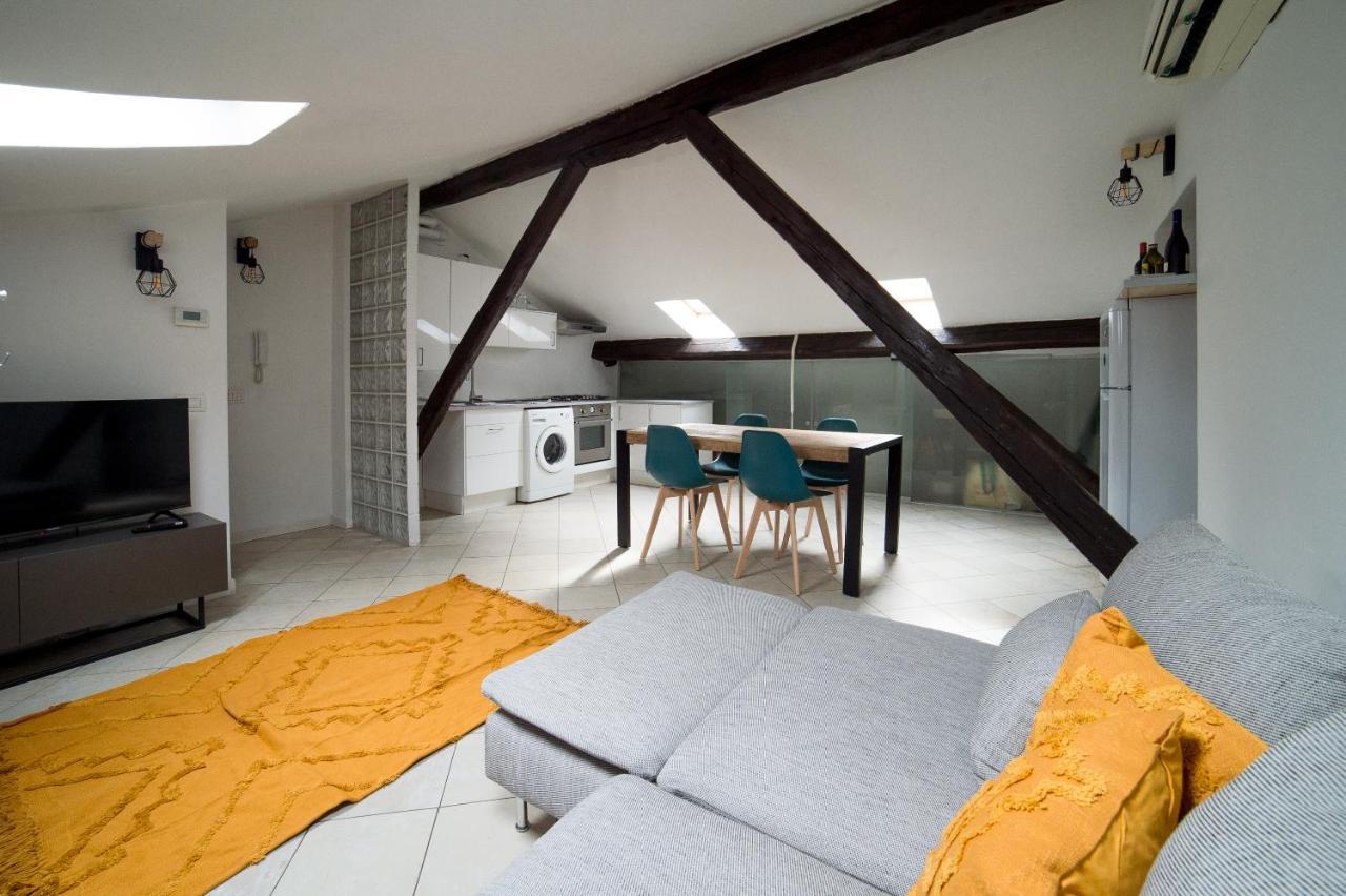 Apartmán Hbhall Navigli 30 Milán Exteriér fotografie